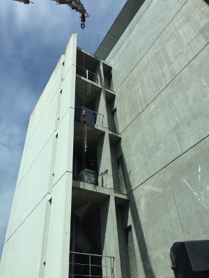 1460815547873 (300x400)